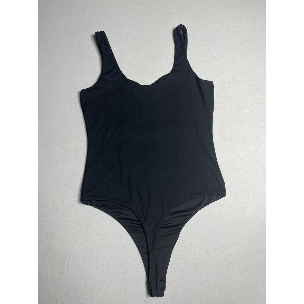 Klassy Network Bodysuit Bundle 2 Large‎ Black White Tank Snap Bodysuits
